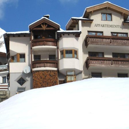 Haus Am Dorfplatz Apartment Samnaun Exterior photo