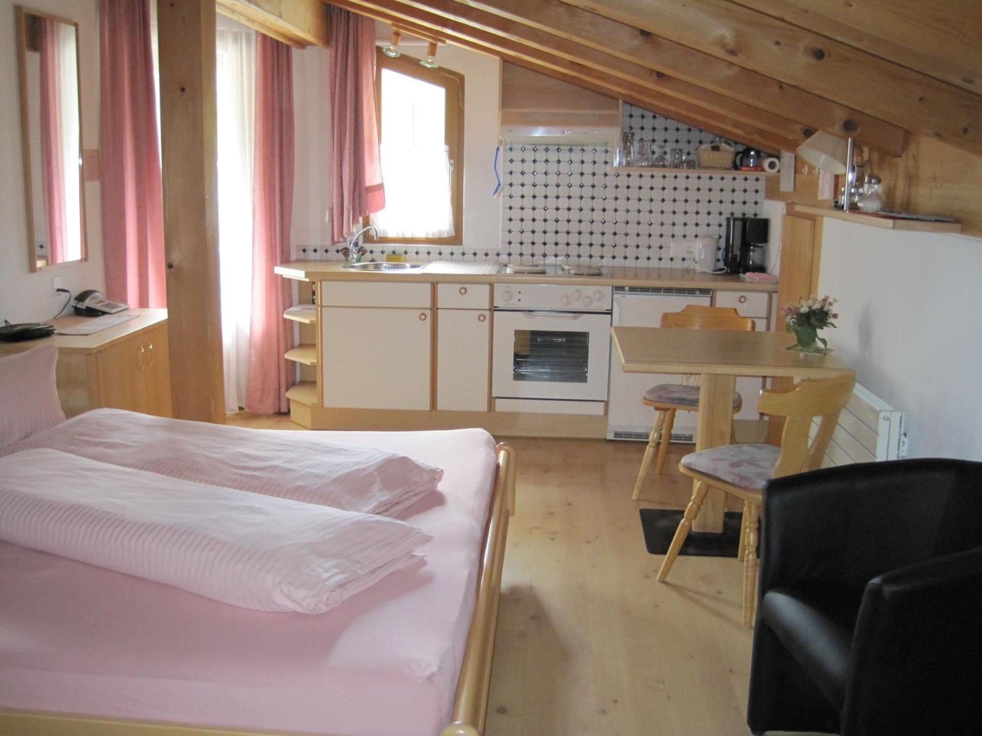 Haus Am Dorfplatz Apartment Samnaun Room photo